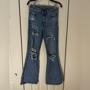 American Eagle Outfitters Flare Distressed Jeans 6 Long - Blue